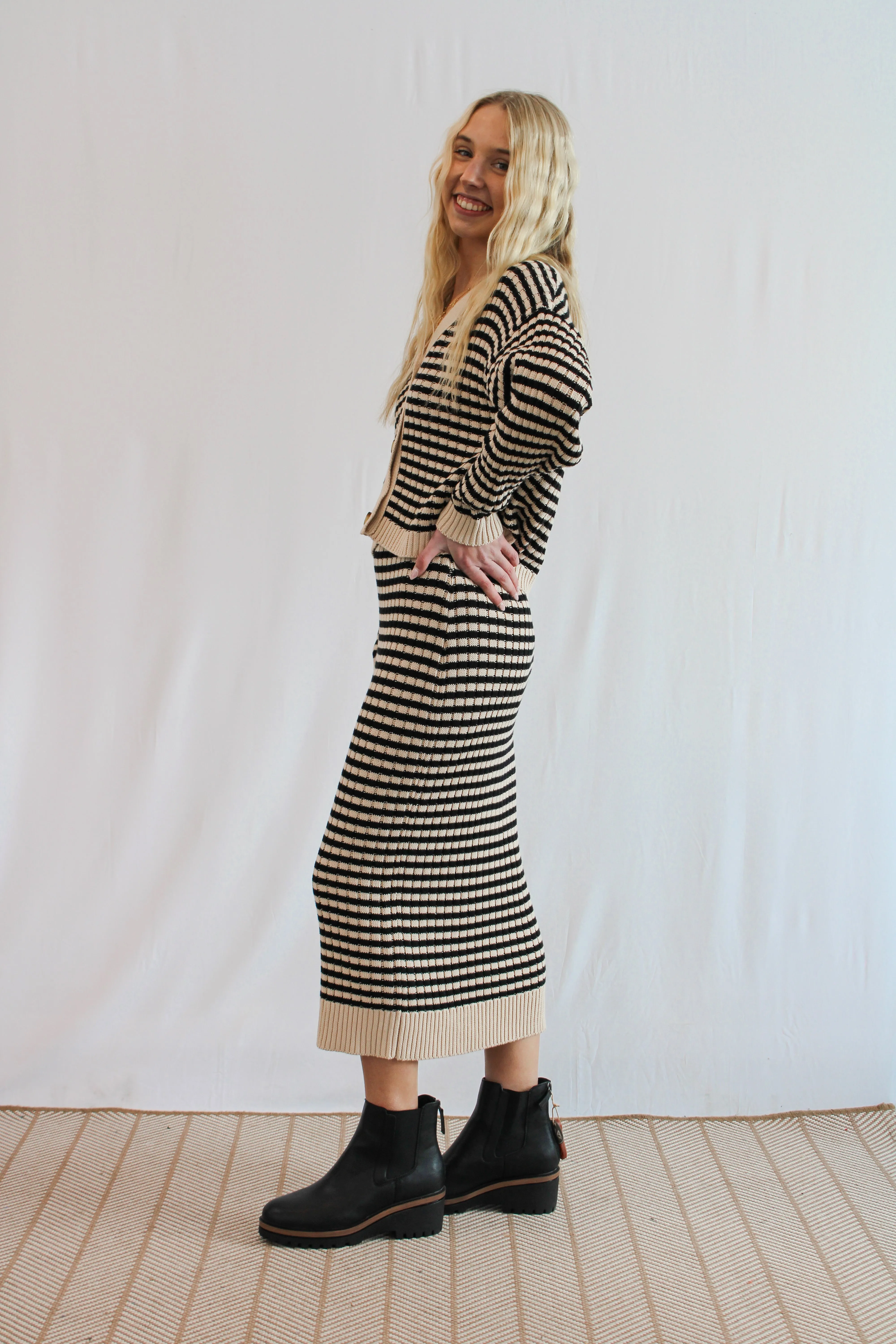 JENSEN STRIPED KNIT SKIRT BY IVY & CO